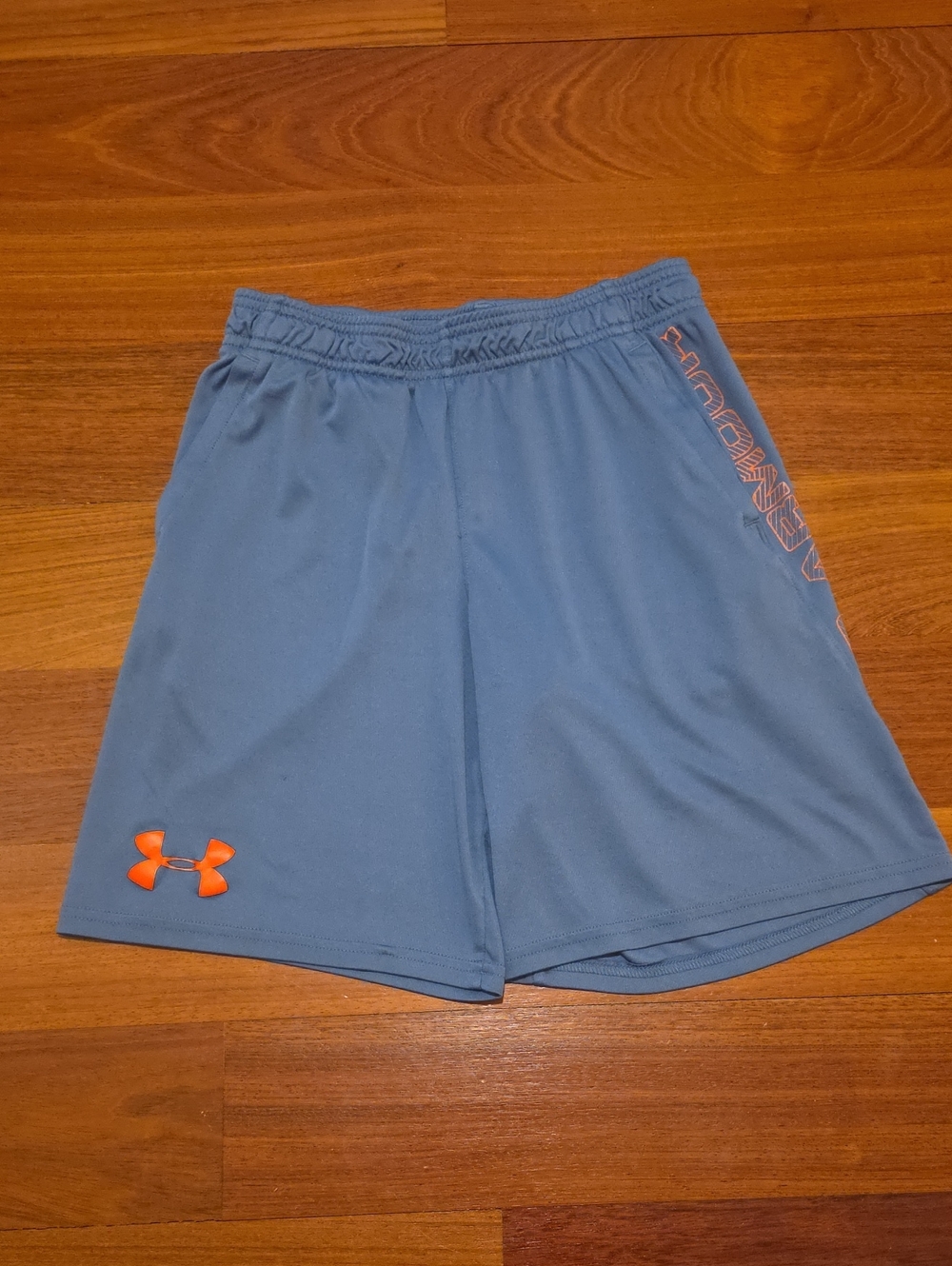 Under Armour Boys Blue And Orange Athletic Shorts, Size M
